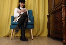 A&F No.275 王雪梅-穿着洛丽塔服装展示黑丝裸足 第1部 [MP4-2.45GB]-美图岛